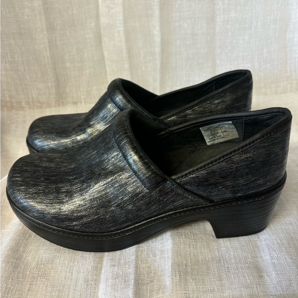 NWOB Lands' End Charcoal Silver Black Brushed Women's Mules SZ 7B